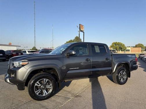 2017 Toyota Tacoma TRD Sport