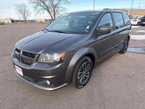 2016 Dodge Grand Caravan R/T