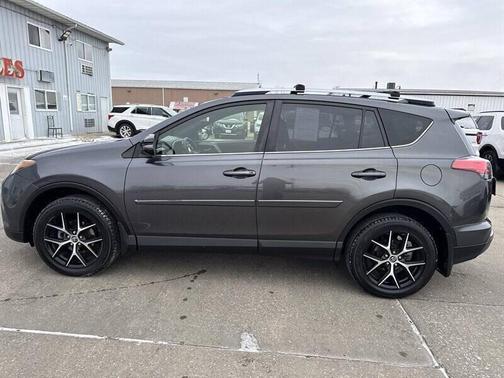 2016 Toyota RAV4 SE