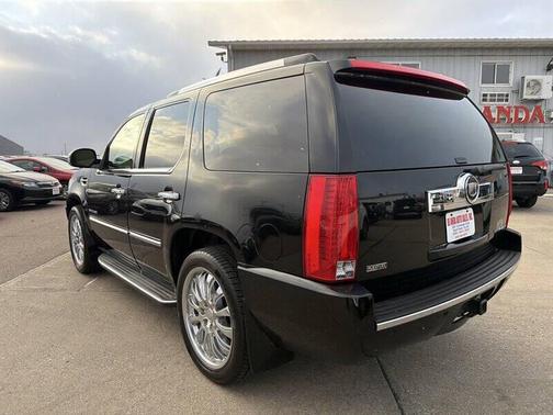 2011 Cadillac Escalade Base