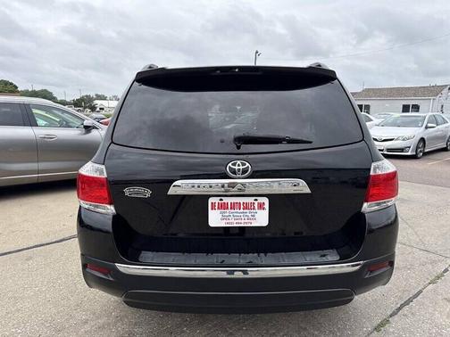 2012 Toyota Highlander SE