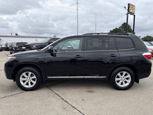 2012 Toyota Highlander SE