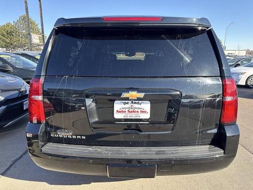 2017 Chevrolet Suburban LT