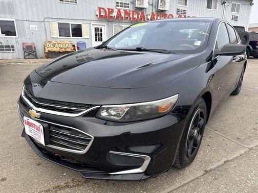 Mosaic Black Metallic 2017 Chevrolet Malibu 1LS