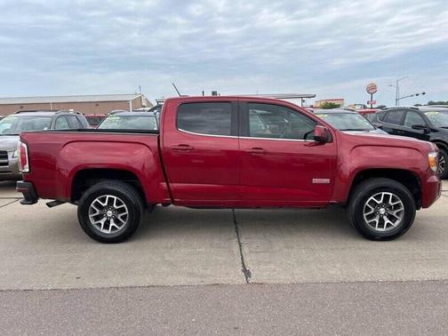 2017 GMC Canyon SLE