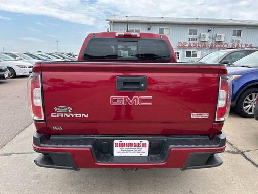 2017 GMC Canyon SLE