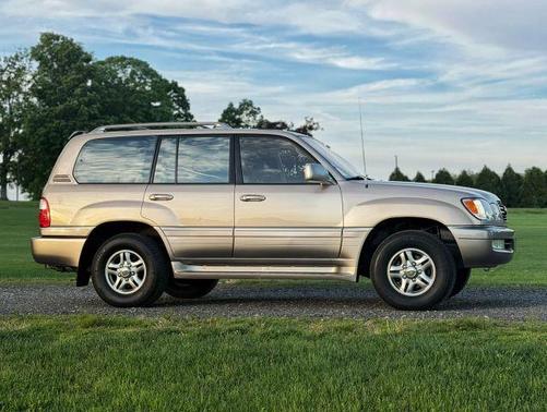 Gold 2001 Lexus LX 470