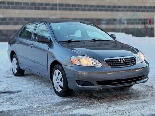 Gray 2008 Toyota Corolla S