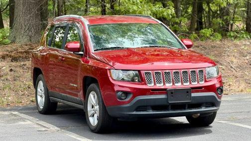 Red 2016 Jeep Compass Latitude