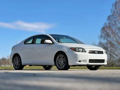 White 2010 Scion tC
