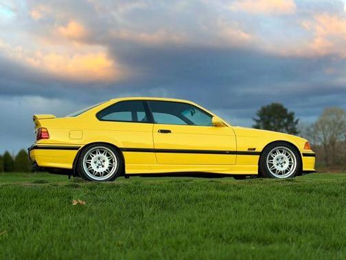 Yellow 1995 BMW M3