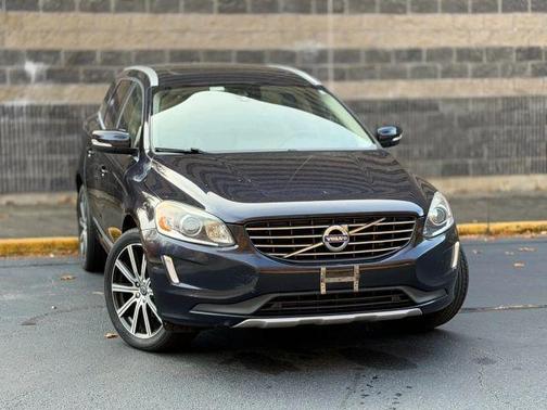 Black 2017 Volvo XC60 T6 Inscription