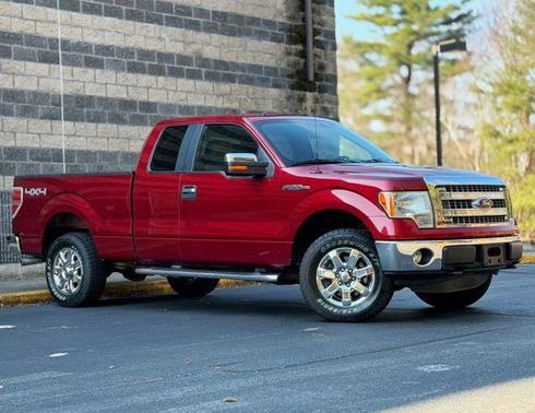 Red 2014 Ford F-150 XLT