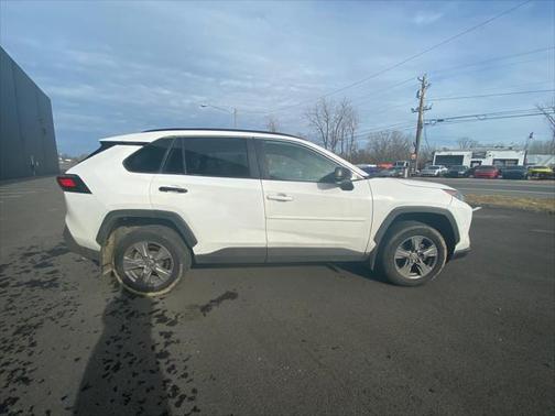 2022 Toyota RAV4 Hybrid LE