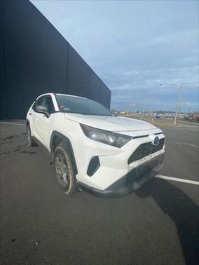 2022 Toyota RAV4 Hybrid LE