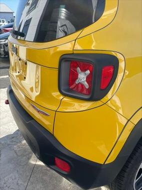 2016 Jeep Renegade Trailhawk