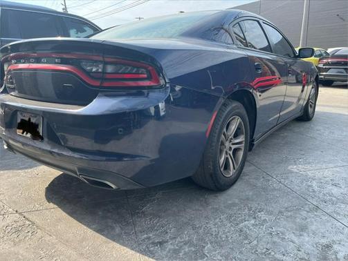 2015 Dodge Charger SE