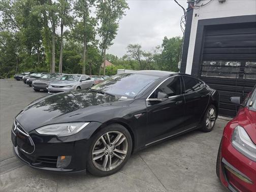 2015 Tesla Model S 70D
