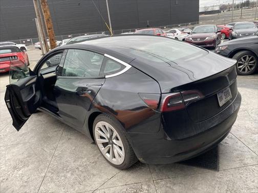 2022 Tesla Model 3 Standard Range