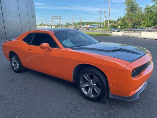 2017 Dodge Challenger SXT