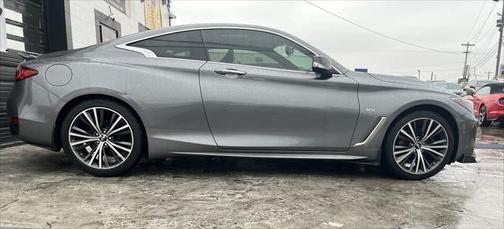 2017 INFINITI Q60 3.0T Premium