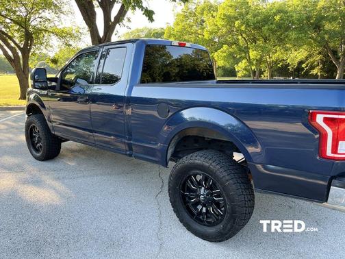 Photo 3 of 10 of 2015 Ford F-150 XLT