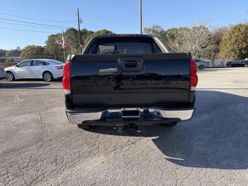 2005 Chevrolet Avalanche 1500 Z66