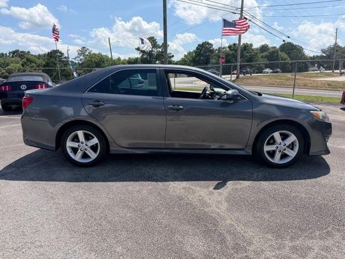 Gray 2013 Toyota Camry SE