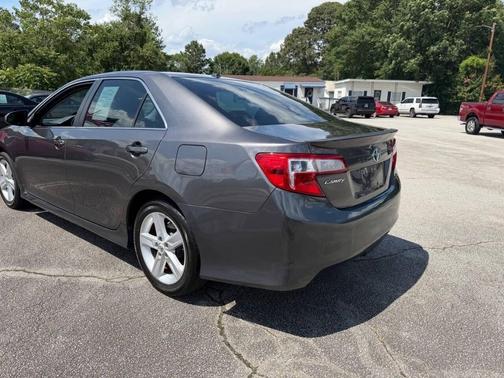 Gray 2013 Toyota Camry SE