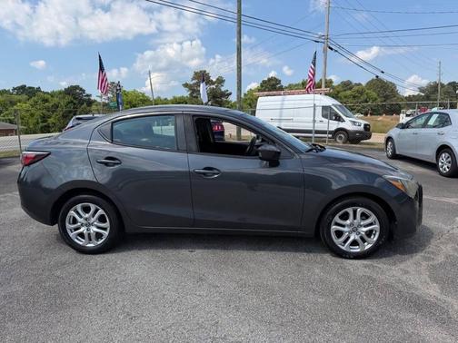 Gray 2018 Toyota Yaris iA Base
