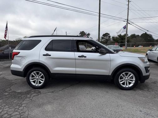 2016 Ford Explorer Base