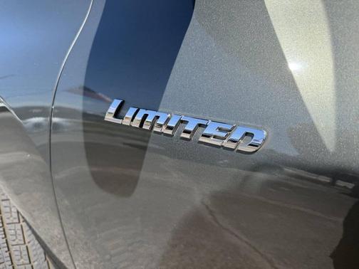 Cypress Pearl 2011 Toyota Highlander Limited
