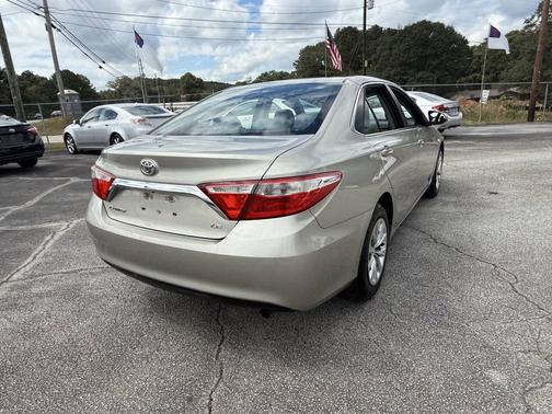 2016 Toyota Camry LE