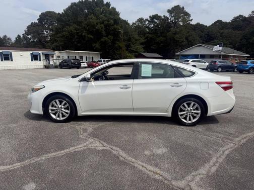 2014 Toyota Avalon XLE