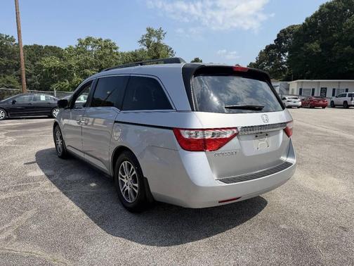 Alabaster Silver Metallic 2011 Honda Odyssey EX