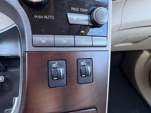 2010 Toyota Venza Base