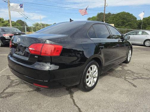 Black 2014 Volkswagen Jetta Auto SE w/Connectivity
