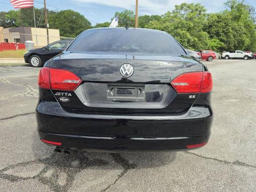 Black 2014 Volkswagen Jetta Auto SE w/Connectivity