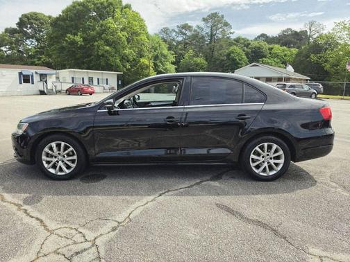 Black 2014 Volkswagen Jetta Auto SE w/Connectivity