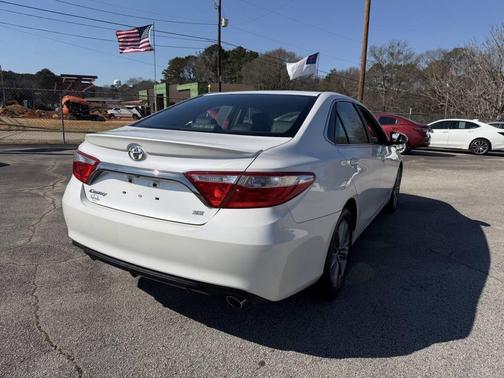 2016 Toyota Camry SE