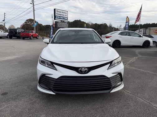 2022 Toyota Camry LE