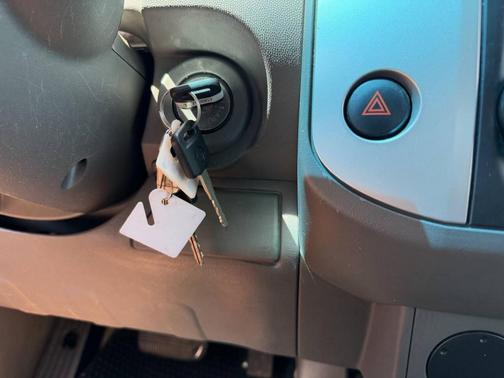 White 2017 Nissan Frontier S