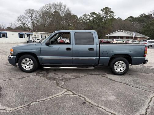 2006 GMC Sierra 1500 SL Crew Cab