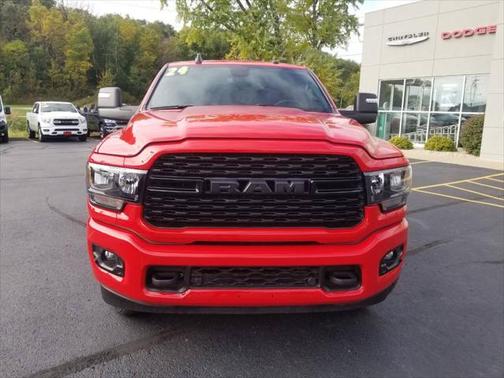 2024 RAM 2500 Big Horn Crew Cab 4x4 64' Box