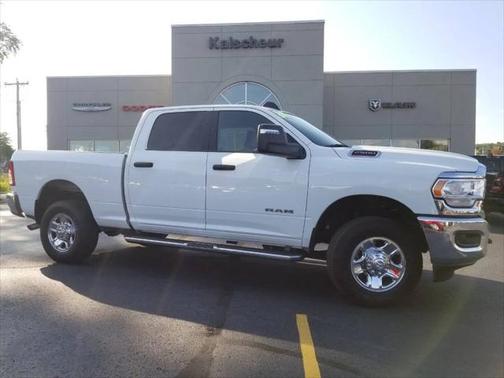 2024 RAM 2500 Big Horn Crew Cab 4x4 64' Box