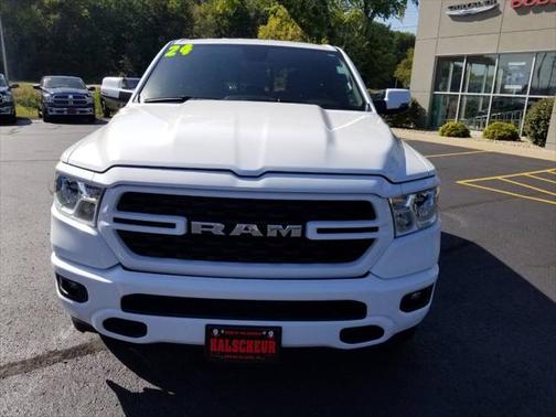 2024 RAM 1500 Big Horn Crew Cab 4x4 57' Box