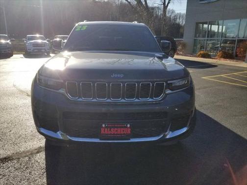 2023 Jeep Grand Cherokee L Laredo 4x4