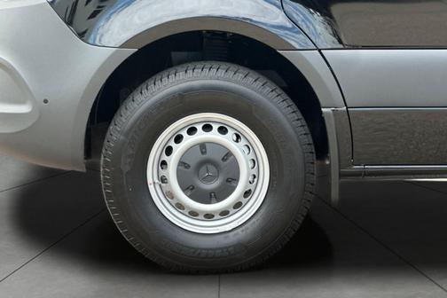 2025 Mercedes-Benz Sprinter 2500 Standard Roof