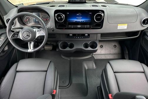 2025 Mercedes-Benz Sprinter 2500 Standard Roof