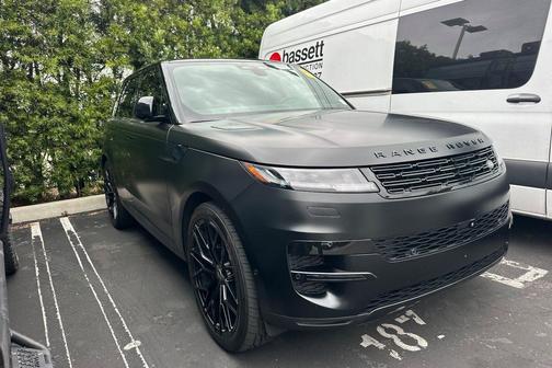 2024 Land Rover Range Rover Sport SE